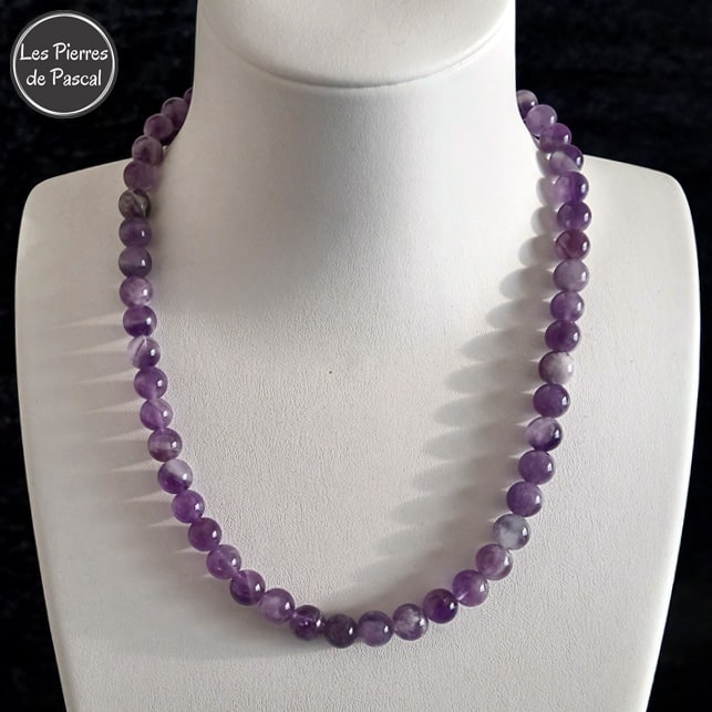 Réalisation d'un Collier en Améthyste Rubanée du Brésil Grade 3A Boules de 8 mm de 43 cm + 4 cm