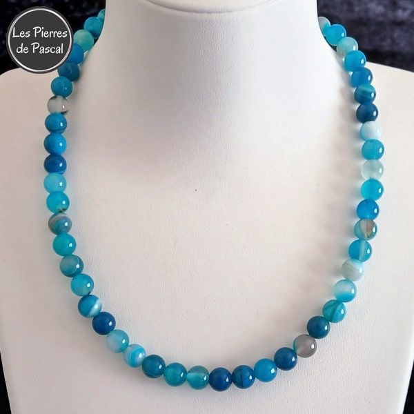 Réalisation d'un Collier en Agate Bandée Bleue Teintée du Brésil Grade A Boules de 8 mm de 42 cm + 4 cm