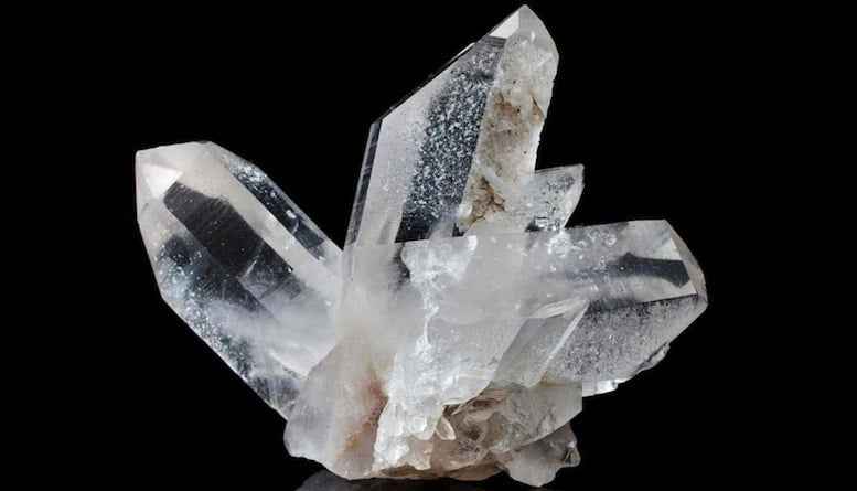 Propriétés, Significations et Vertus du Cristal de Roche ou Quartz Hyalin | Par Pascal Artisan