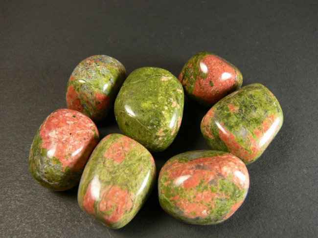 Propriétés, Significations et Vertus de La Pierre Unakite ou Épidote | Par Pascal Artisan