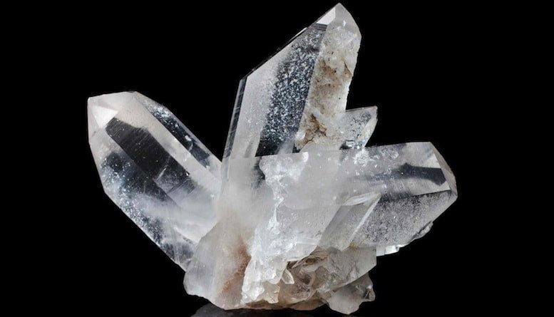 Amas cristallin de Cristal de roche pour rechargement