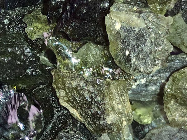 Blog Propriétés, Significations et Vertus de la Moldavite
