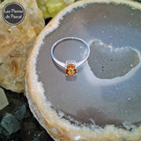Bague avec une Citrine Facettée du Brésil, Argent Sterling 925 en 4 Tailles sur une agate
