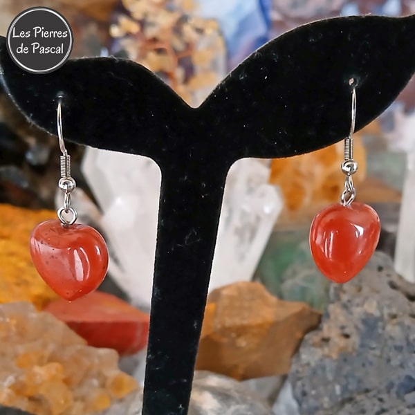 Paire de Boucles d'Oreilles Petits Cœurs en Jaspe Rouge de Madagascar de Grade A avec des Crochets en Argent Sterling 925