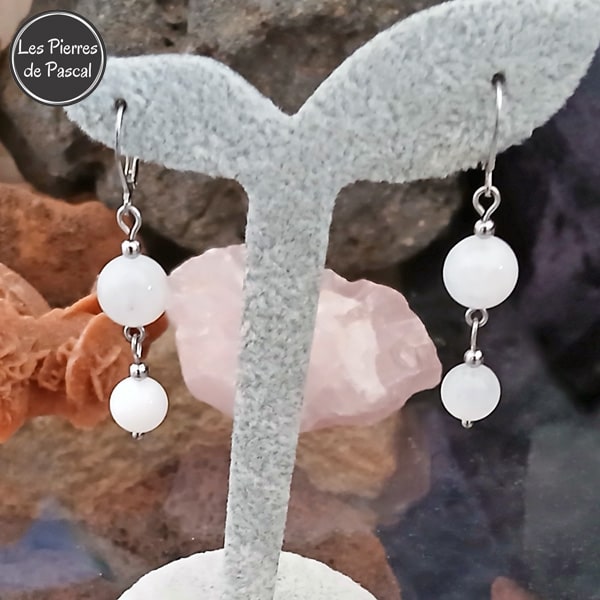 Réalisation d'une Paire de Boucles d'Oreilles Pierre de Lune du Sri Lanka Grade 2A Boules de 8 et 10 mm avec des Dormeuses en Acier Inoxydable