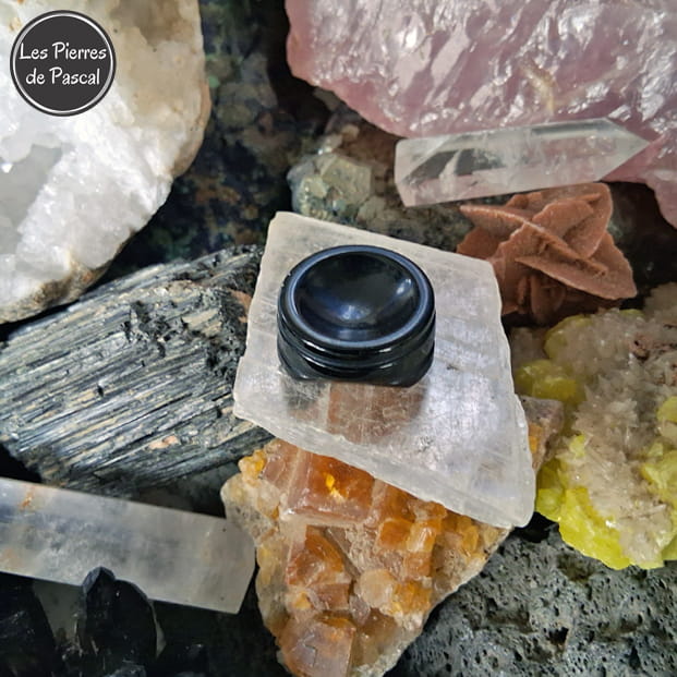 Socle en Obsidienne Noire pour boule