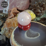 Boule de Cristal Quartz Rose sur Socle de 3 cm de Diamètre