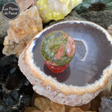 Boule de Cristal Unakite de 3 cm de Diamètre sur Socle en Bois