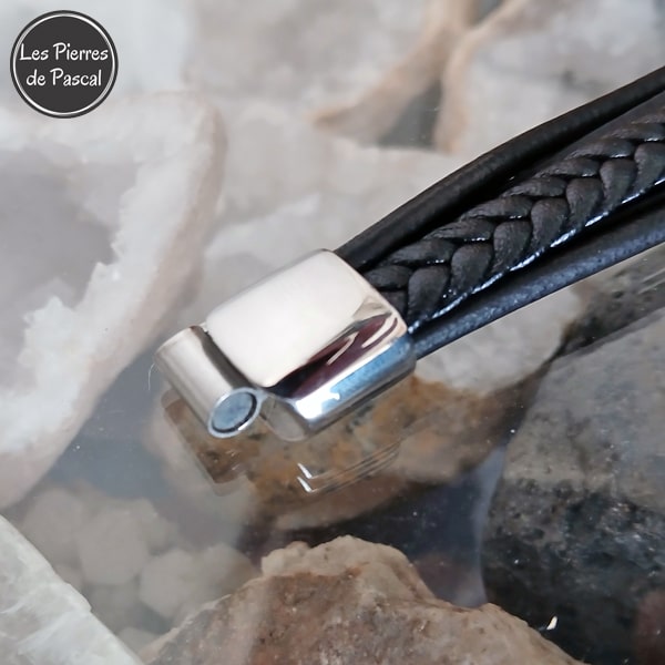 Bracelet en Cuir Noir avec une Plume en Acier Inoxydable Argenté en 3 Tailles de Poignet 18, 20 et 22 cm
