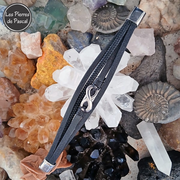 Bracelet en Cuir Noir avec le Signe Infini en Acier Inoxydable Argenté en 3 Tailles de Poignet 18, 20 et 22 cm
