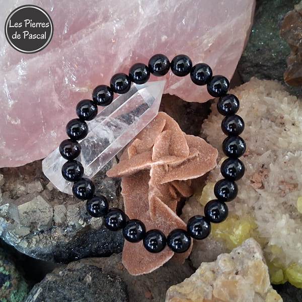 Bracelet Onyx Noir du Brésil Grade A Boules de 8 mm sur une rose des sables