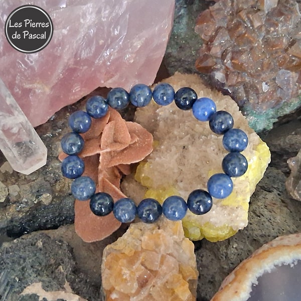 Nouveau Bracelet en Dumortiérite de Namibie Boules de 10 mm Grade 2A