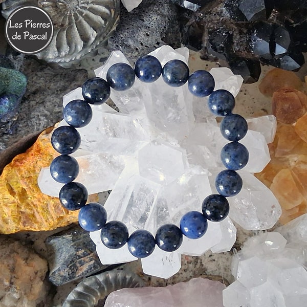 Nouveau Bracelet en Dumortiérite de Namibie Boules de 10 mm Grade 2A