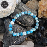 Bracelet Apatite Bleue du Sri Lanka de 8 mm de Grade B sur une pierre de lave et une tourmaline