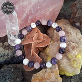 Bracelet Sommeil Réparateur : "Retrouvez des Nuits Paisibles" Bracelet avec 4 Pierres Douces : Améthyste, Howlite Blanche, Lépidolite et Quartz Rose
