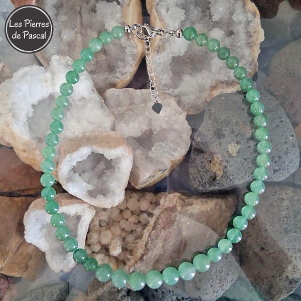 Réalisation d'un Collier en Aventurine Verte de 8 et 10 mm de 47 cm + 4 cm