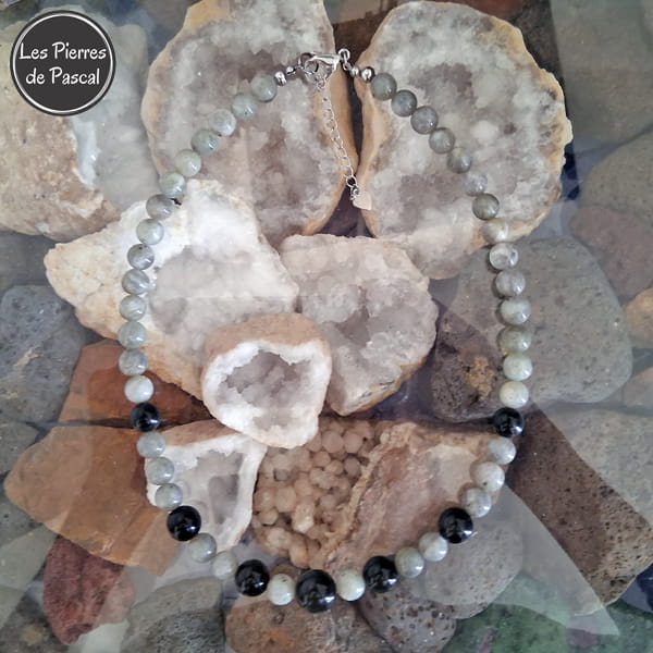 Réalisation Collier Labradorite 10 mm et Obsidienne Œil Céleste 10, 12 et 14 mm de 52 cm