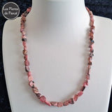 Réalisation d'un Collier Baroque en Rhodochrosite Rose du Brésil 2A Pierres Chips de 46 cm + 4 cm