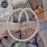 Réalisation d'un Collier en Cristal de Roche du Brésil Grade 3A Boules de 8 mm de 43 cm + 4 cm sur des pierres de lave