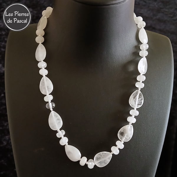 Collier en Cristal de Roche ou Quartz Hyalin Boules de 8 mm et Larmes