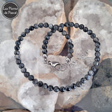 Réalisation d'un Collier Ras de Cou en Labradorite Scandinave Grade A+ Boules de 6 mm de 42 cm + 4 cm sur des géodes de quartz