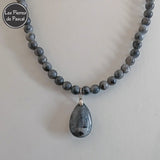 Réalisation d'un Ras de Cou en Labradorite Scandinave Grade A+ Boules de 6 mm avec Pendentif Goutte Labradorite Scandinave de 44 cm + 4 cm