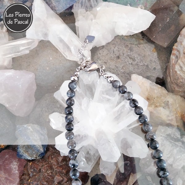 Réalisation d'un Collier Ras de Cou en Labradorite Scandinave Grade A+ Boules de 6 mm