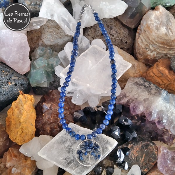 Ras de Cou Lapis-Lazuli  Boules de 6 mm et un Arbre de Vie