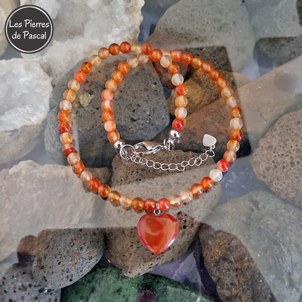 Réalisation Collier Cornaline Orange de 6 mm et un Cœur Cornaline de 43,5 cm