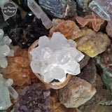 Druse de Cristal de Roche ou Quartz Hyalin du Brésil avec 15 Pointes de Grade 3A de 451 g