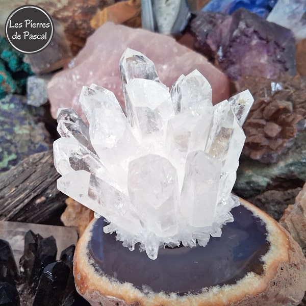 Nouvelle Druse de Cristal de Roche ou Quartz Hyalin du Brésil avec 16 Pointes de Grade 3A+ de 403 g