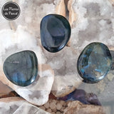 Galet Labradorite de Madagascar Grade 2A 4 cm environ