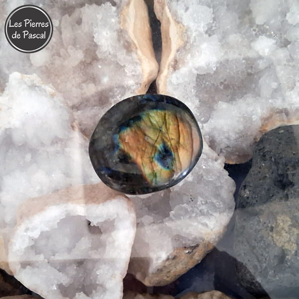Galet labradorite