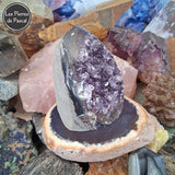 Nouvelle Géode Améthyste du Brésil de Grade 3A+, Polie sur les Côtés de 404 g