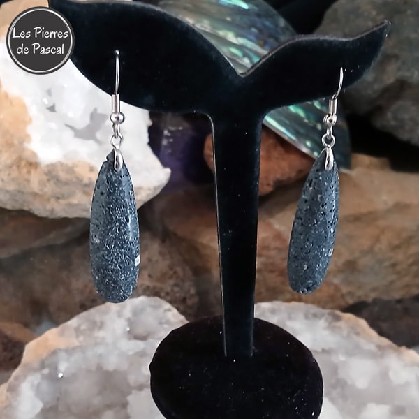 Longues Boucles d'Oreilles Pierres Facettées Allongées en Pierre de Lave d'Afrique du Sud Grade A et Crochets en Acier Inoxydable