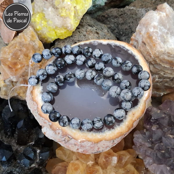 Obsidienne Flocon de Neige Perles de 8 mm Grade A des États-Unis sur une tranche d'agate