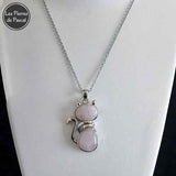 Pendentif Chat en Quartz Rose et Métal Argenté avec une Chaîne Acier Inoxydable 304 de 50 cm