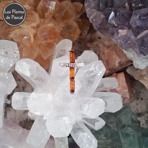 Pendentif Croix en Ambre Cognac de la Baltique Grade A sur Argent 925 et Chaîne Argent Sterling 925