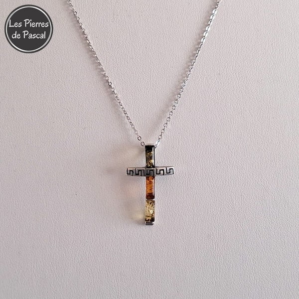 Pendentif Croix en Ambre Vert, Cognac et Jaune