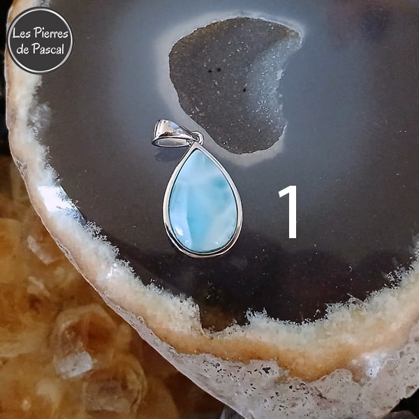 Pendentif en Larimar de Saint-Domingue Grade 2A en Argent avec une Chaîne en Argent Sterling 925 de 45 cm ou plus N°1