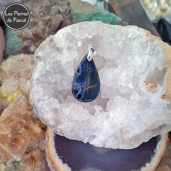 4ème Pendentif en Piétersite de Namibie Grade 6A avec une Chaîne en Argent Sterling 925 de 45 cm ou +