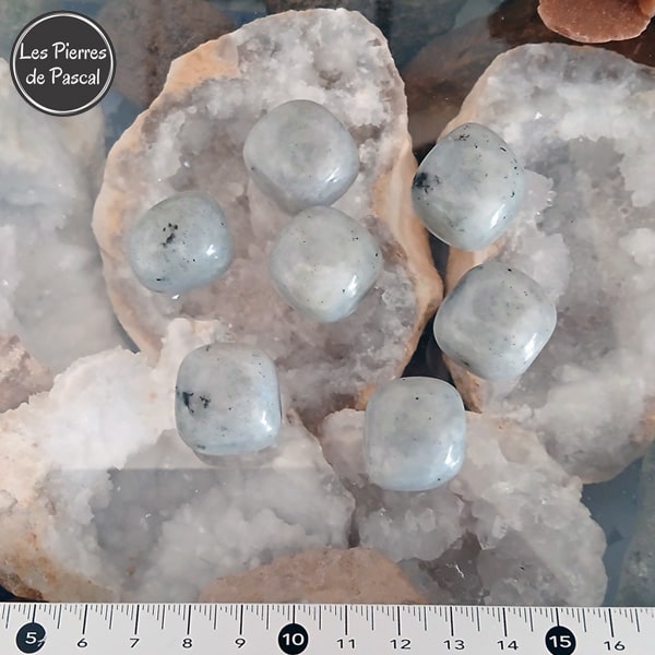 Pierre roulée labradorite