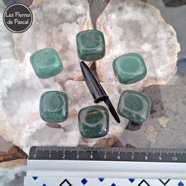 Pierre Roulée Polie Aventurine Verte du Brésil 2 x 2 cm 