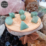 Les "5 Solides de Platon" en Aventurine Verte Grade 2A du Brésil de 1 cm sur 1 cm + 2 Autres Figures Géométriques