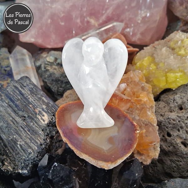 Sculpture d'Ange en Cristal de Roche du Brésil de Grade A de 4,5 cm de Haut de face
