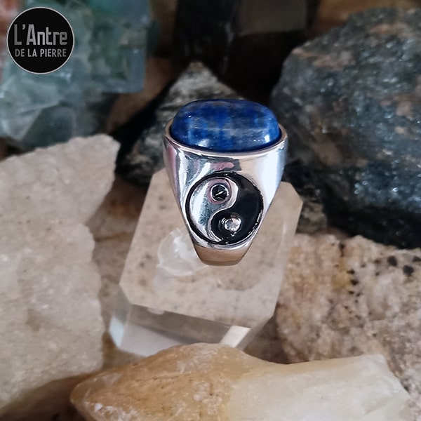 Chevalière avec une Belle Pierre Lapis-Lazuli en Acier Inoxydable et le Symbole Yin Yang