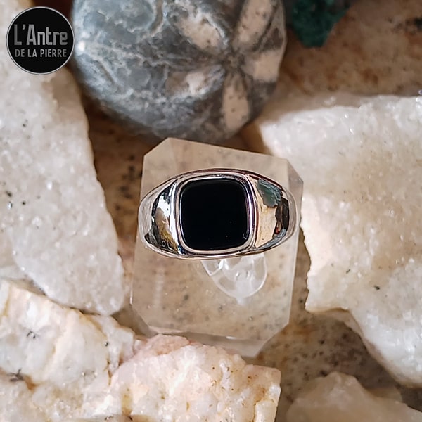 Chevalière en Acier Inoxydable Poli avec une Belle Pierre Naturelle d'agate Noire ou Onyx