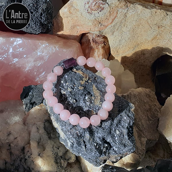 Bracelet Quartz Rose de Madagascar Qualité AA Boules de 8 mm et une Améthyste Cubique du Brésil